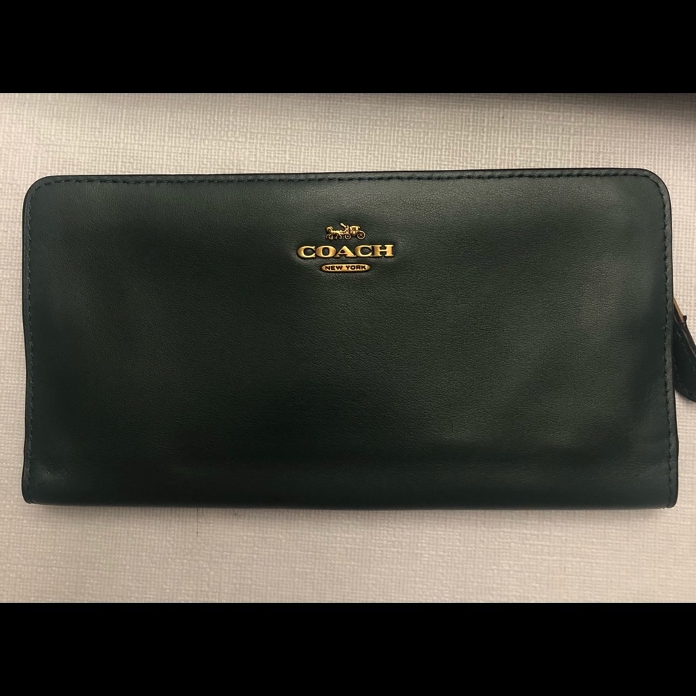 COACH wallet in deep green